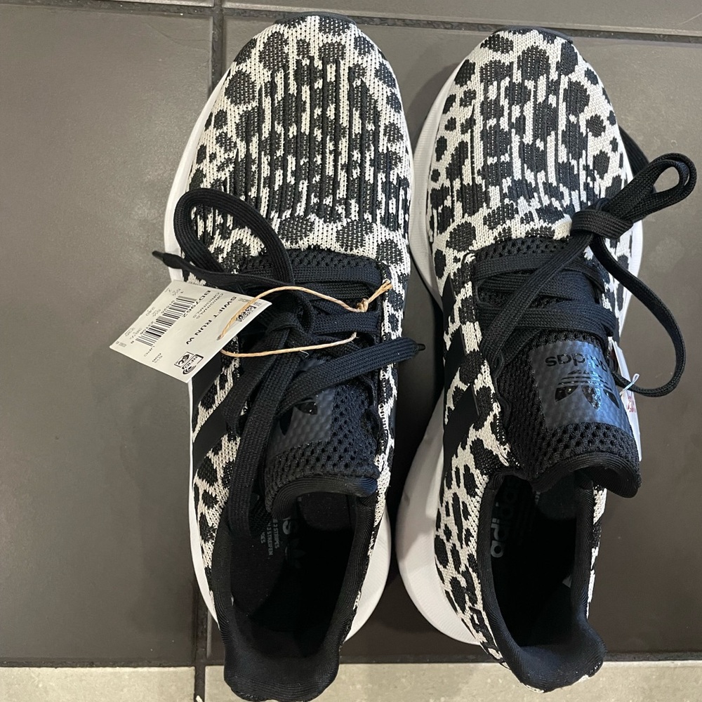 Brand new Adisas swift run leopard women’s size 7
